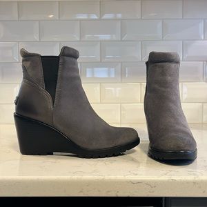 Sorel Grey Chelsea Boot 8.5 NEW